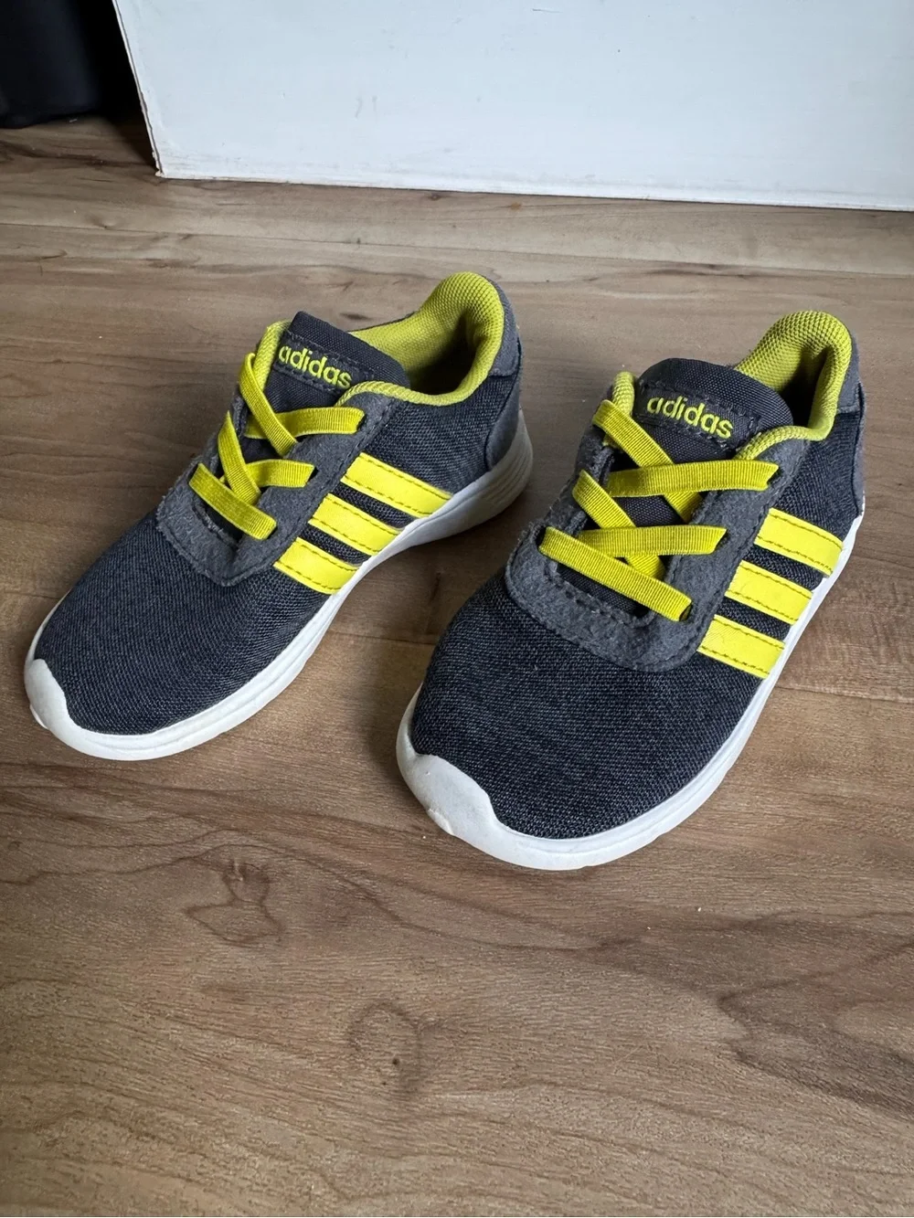 adidas three stripe